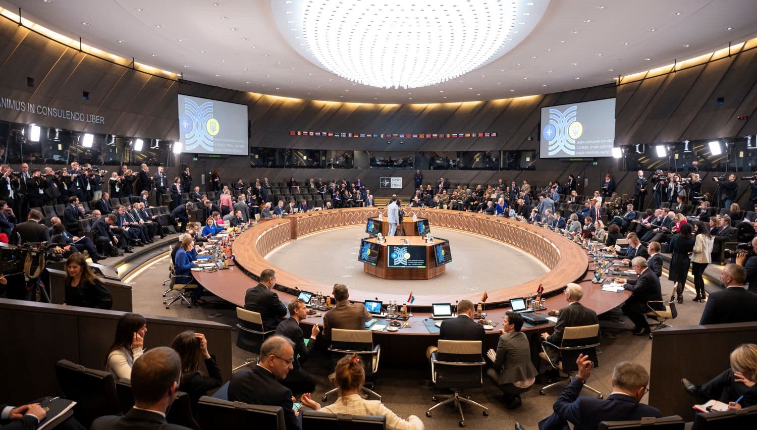 Ministros dos Negócios Estrangeiros reunidos no quartel-general da NATO. Bruxelas, 4 de abril de 2024. (Foto: NATO)