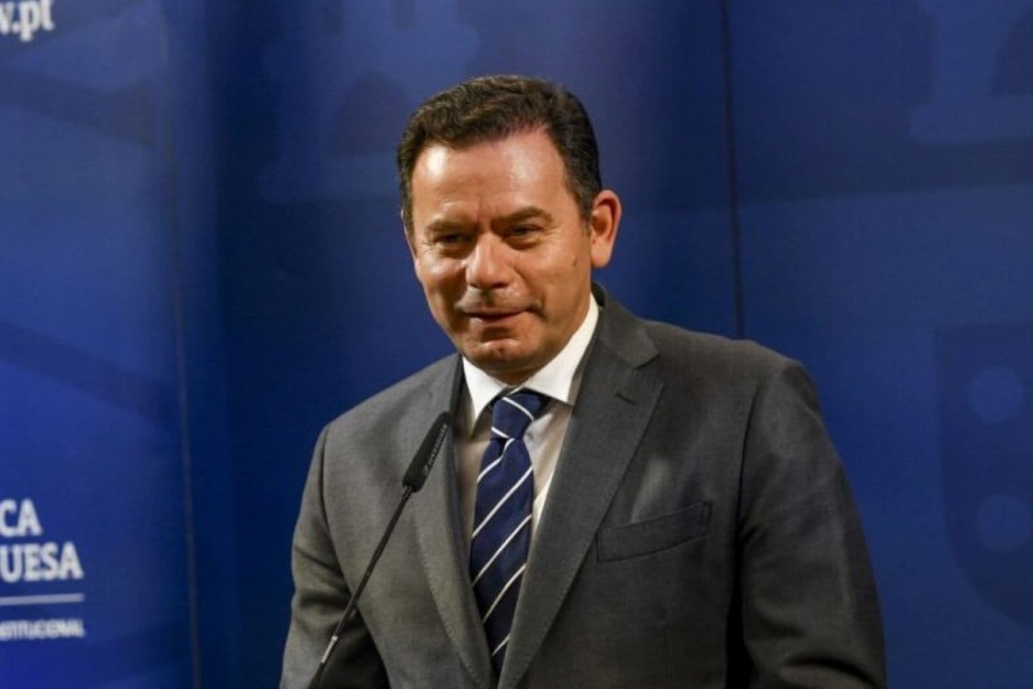 Primeiro-Ministro, Luís Montenegro, assinala o Dia Internacional contra a Homofobia, a Transfobia e a Bifobia. (Gonçalo Borges Dias/GPM)