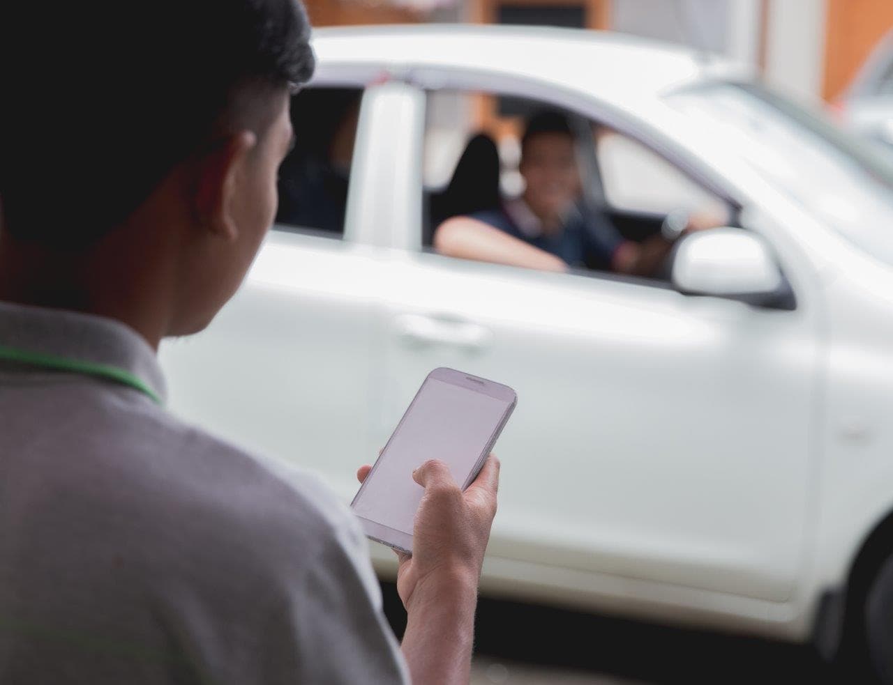 Transporte individual de passageiros em veículos descaracterizados (TVDE)