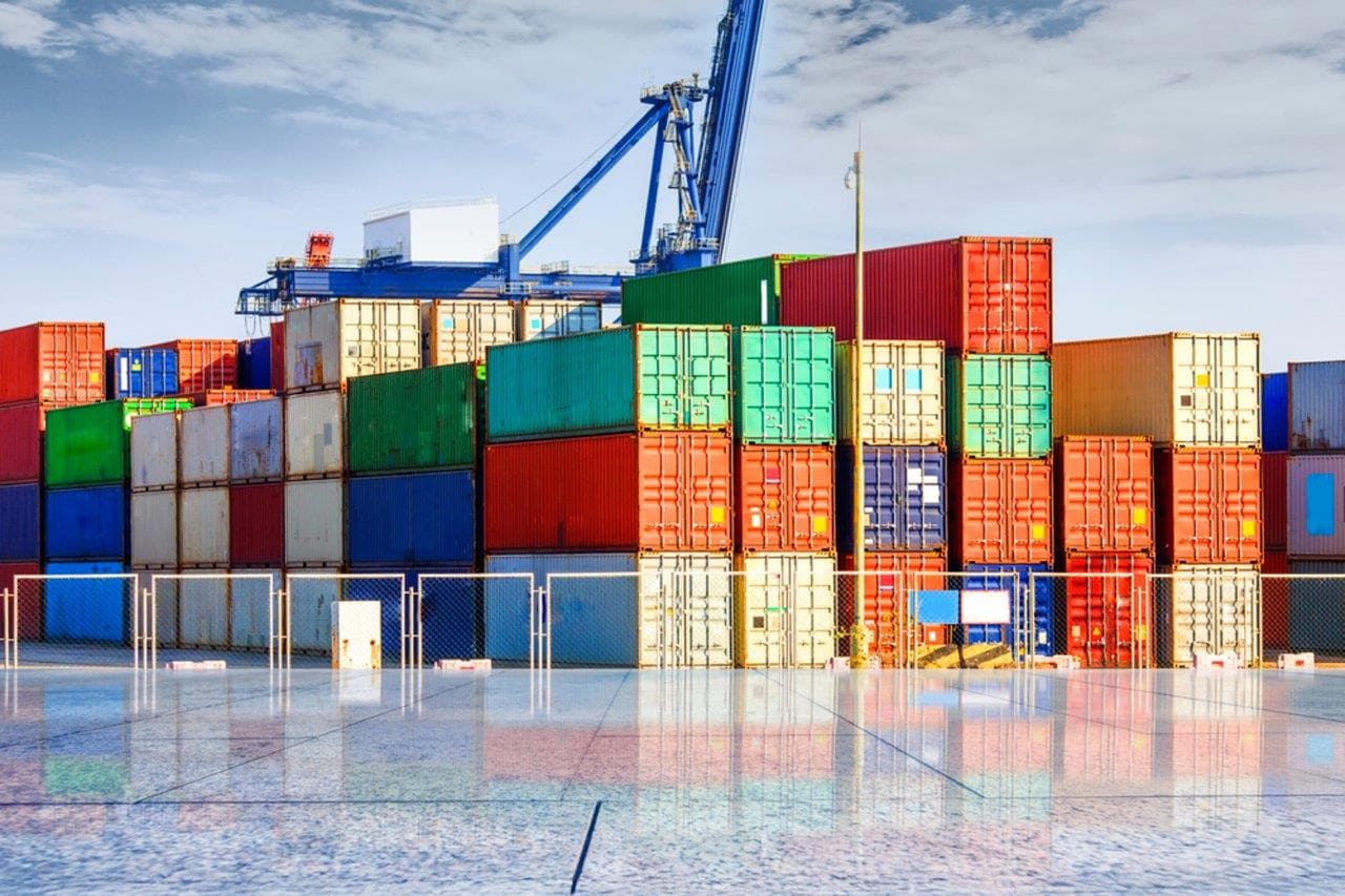 Movimento nos portos cresce 6% em 2024