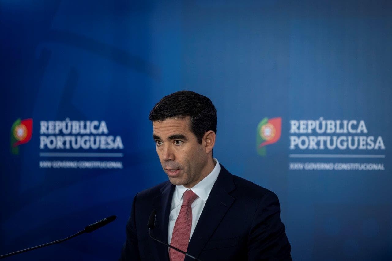 Ministro da Presidência, António Leitão Amaro, na conferência de imprensa do Conselho de Ministros, Lisboa, 28 novembro 2024 (foto: José Sena Goulão/Lusa)