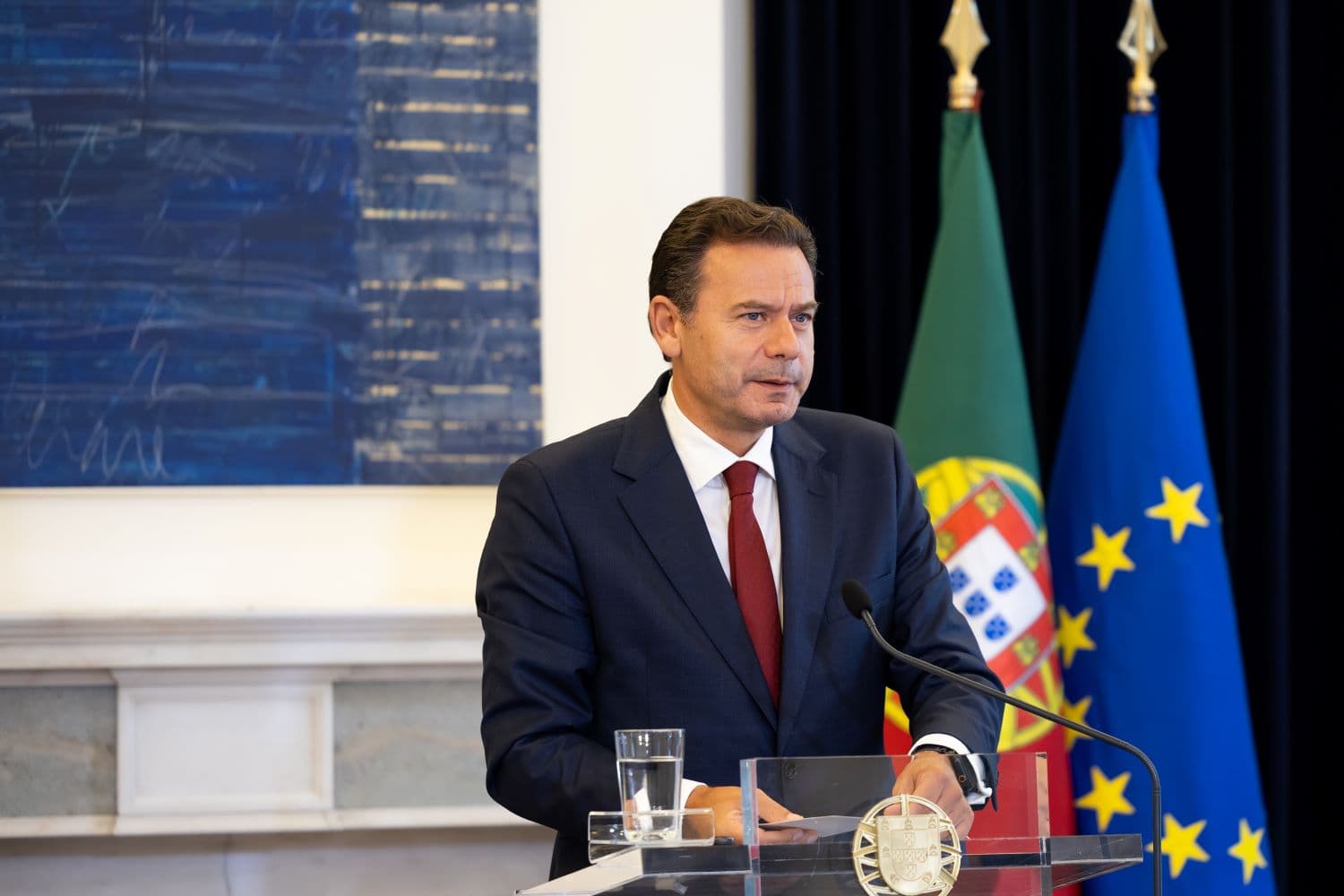 Primeiro-Ministro, Luís Montenegro, na cerimónia de assinatura do contrato de financiamento para habitação acessível com o Banco Europeu de Investimento, 18 setembro 2025, Lisboa (Mariana Branco/Portal do Governo)