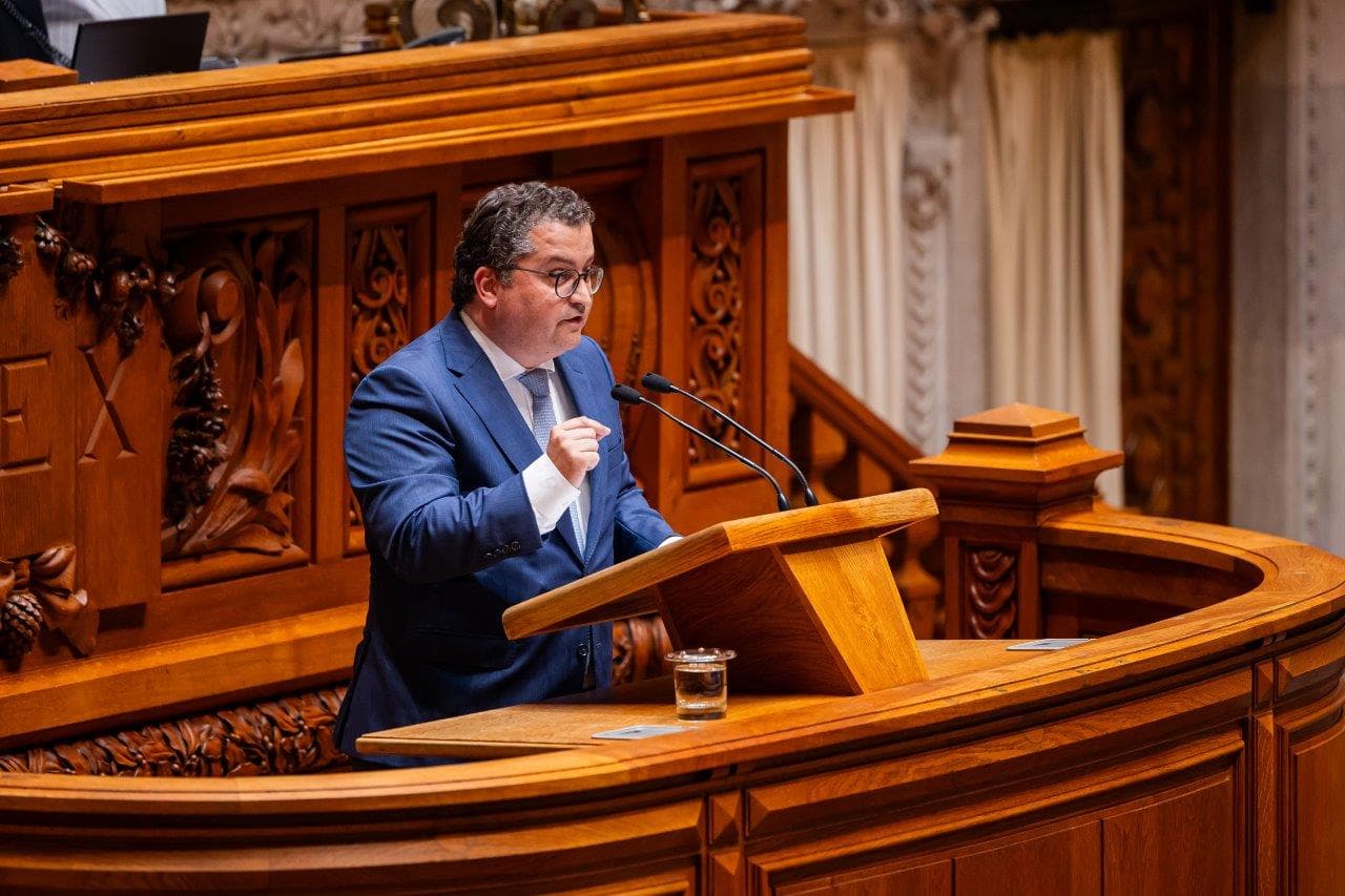 Ministro de Estado e das Finanças, Miranda Sarmento, intervém do debate do Programa do Governo, Assembleia da República, 17 junho 2025 (Mariana Branco)