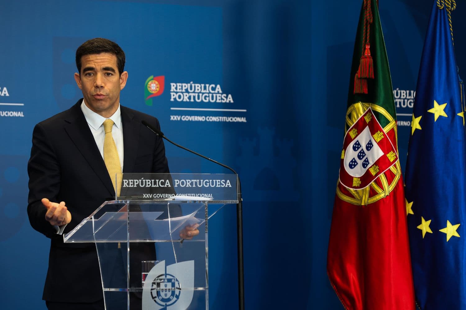 Ministro da Presidência, António Leitão Amaro, na conferência de imprensa do Conselho de Ministros, Lisboa 12 março 2026 (João Bica/SGGov)