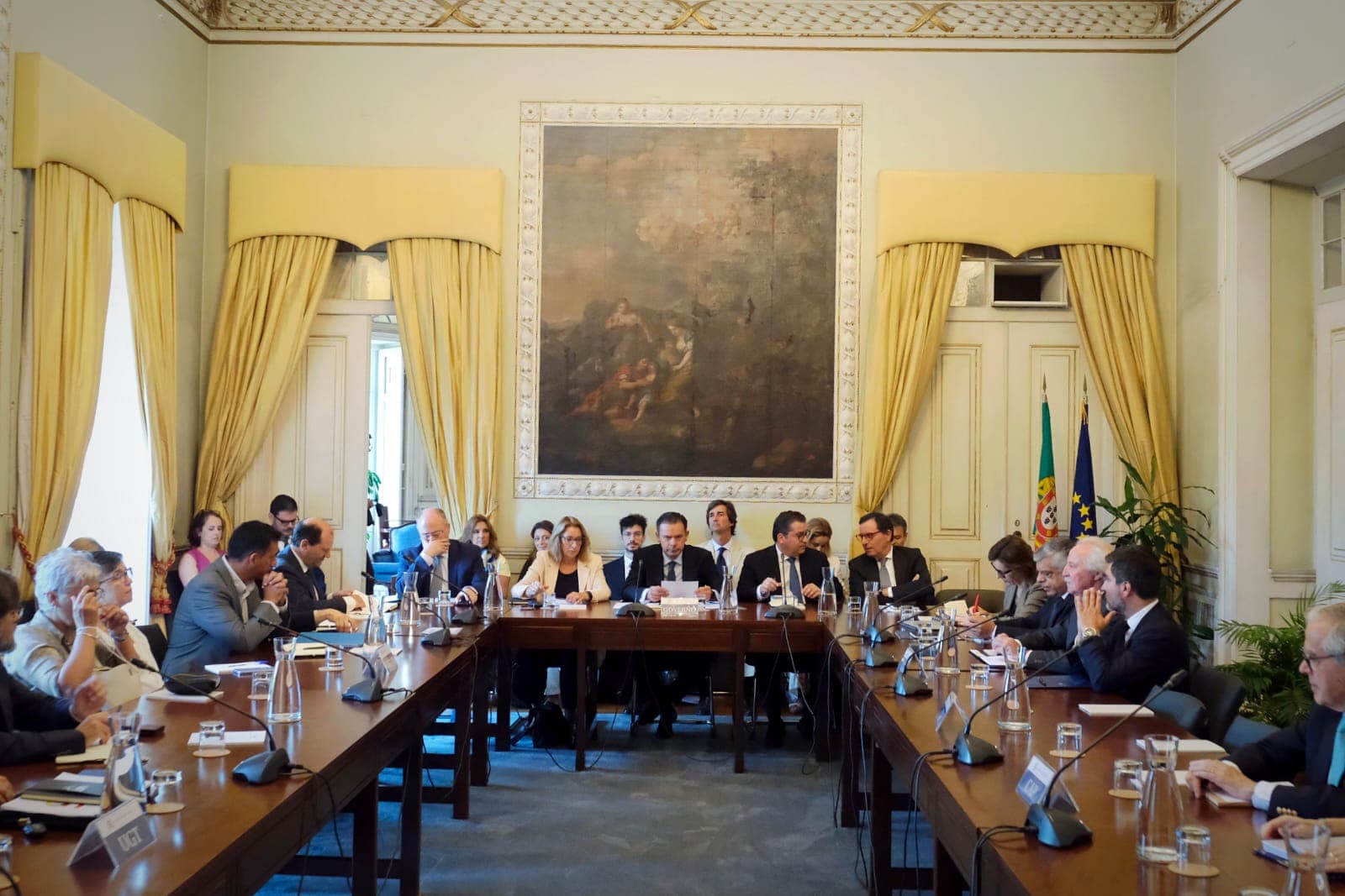 Primeiro-Ministro Luís Montenegro e membros do Governo no Conselho Permanente de Concertação Social, Lisboa, 2 julho 2025 (Gonçalo Borges Dias/GPM)