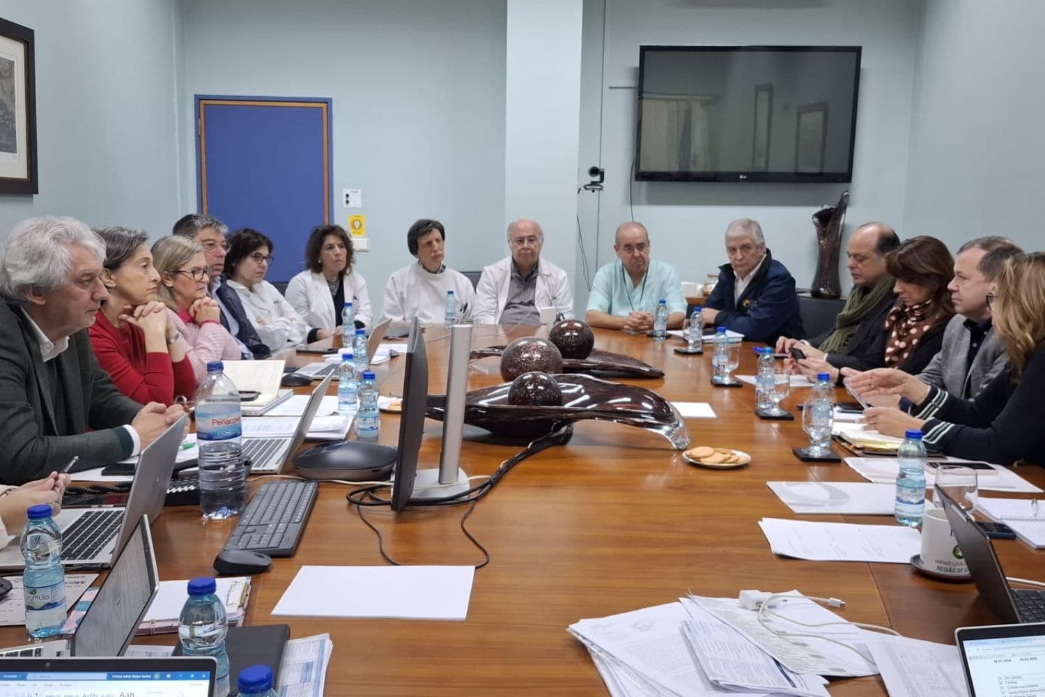 Ministra da Saúde, Ana Paula Martins, com responsáveis de Unidade de Saúde Local, Leiria, fevereiro 2026