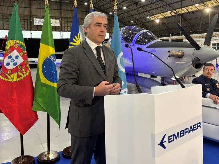 Ministro da Defesa Nacional, Nuno Melo, na receção dos primeiras cinco de 12 aeronaves A-29N Super Tucano à Força Aérea Portuguesa, Vila Franca de Xira, 17 dezembro 2025