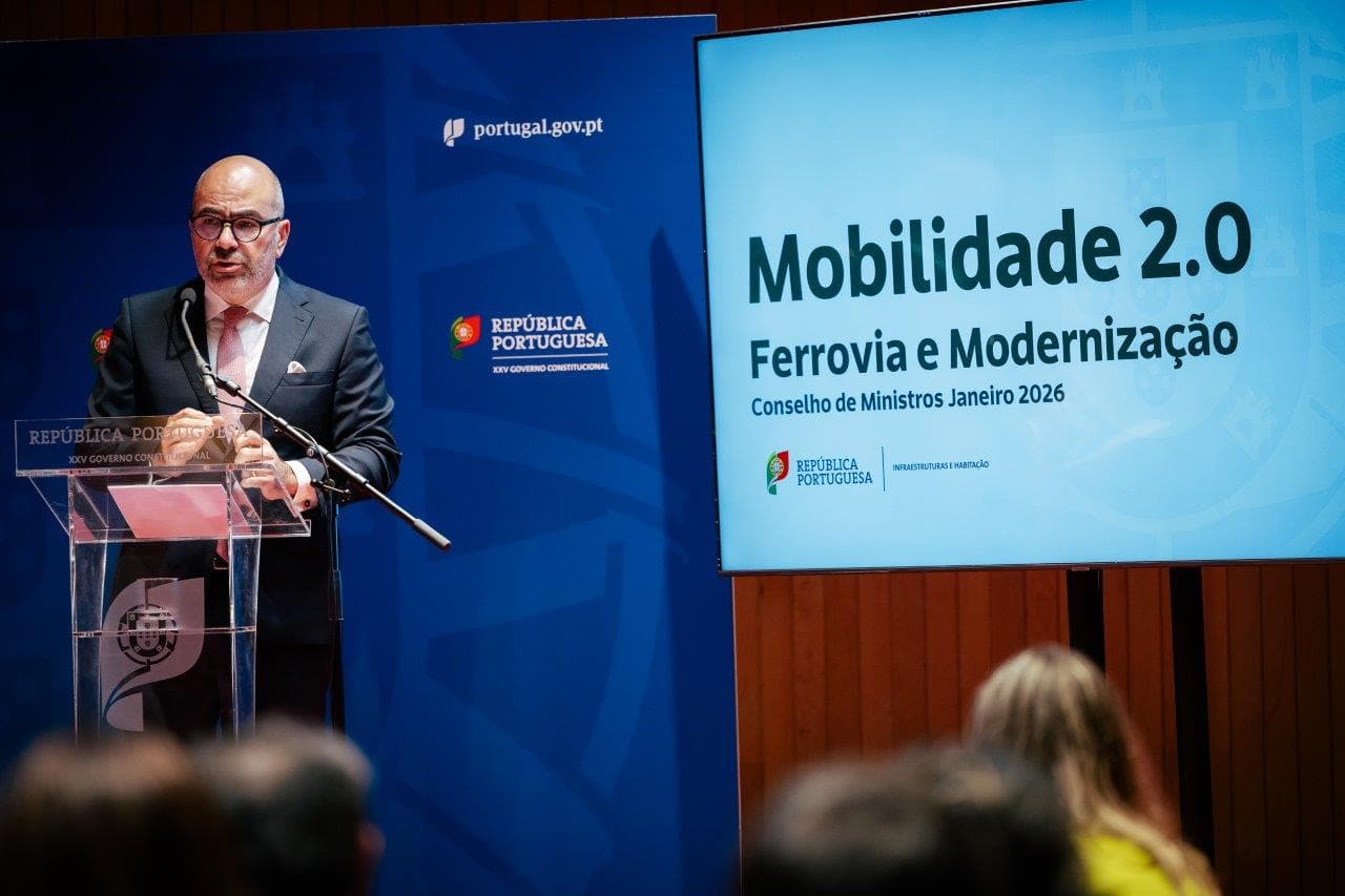 Ministro das Infraestruturas e Habitação, Miguel Pinto Luz, na conferência de imprensa do Conselho de Ministros, Lisboa, 22 janeiro 2026 (Mariana Branco)