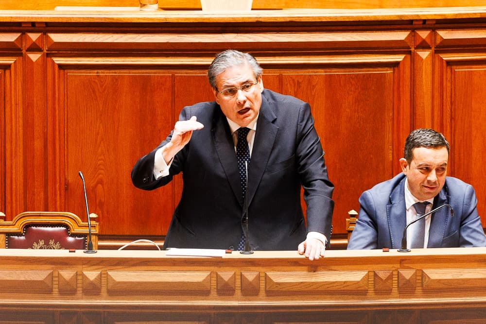 Ministro dos Assuntos Parlamentares, Carlos Abreu Amorim