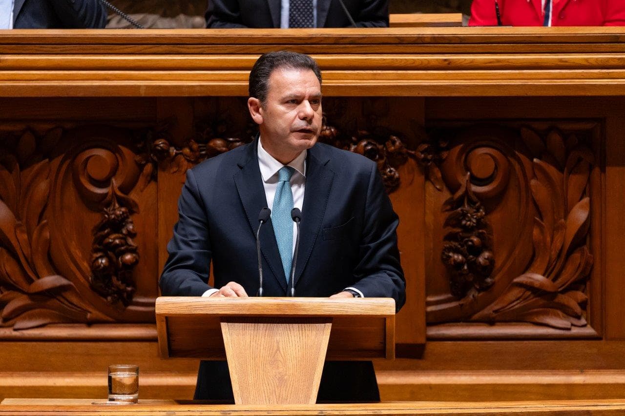 Primeiro-Ministro Luís Montenegro no debate da proposta de Orçamento do Estado para 2026, Assembleia da República, 27 outubro 2025 (Mariana Branco)