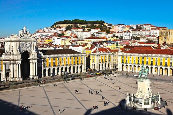 Portugal regista excedente orçamental de 1% no primeiro semestre do ano