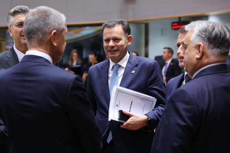Primeiro-Ministro Luís Montenegro com outros Chefes de Governo, Conselho Europeu, Bruxelas, 19 dezembro 2025 (UE)