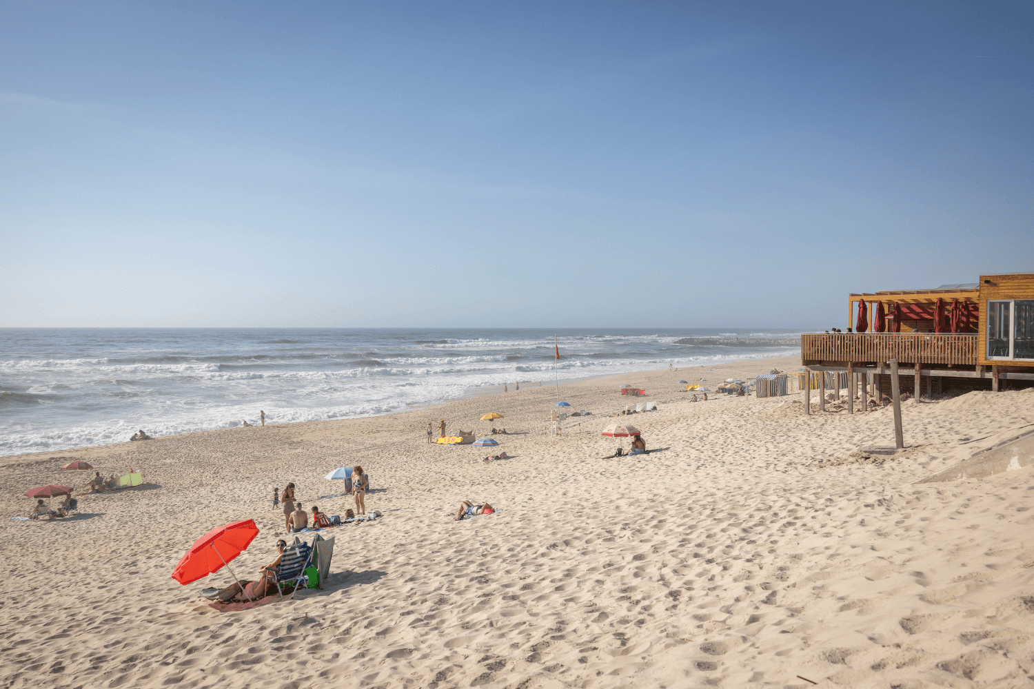 Praia abrangida pela revisão do Programa da Orla Costeira Ovar–Marinha Grande, que reforça a proteção do litoral, a segurança e a preservação ambiental (Sara Matos / MAEN)