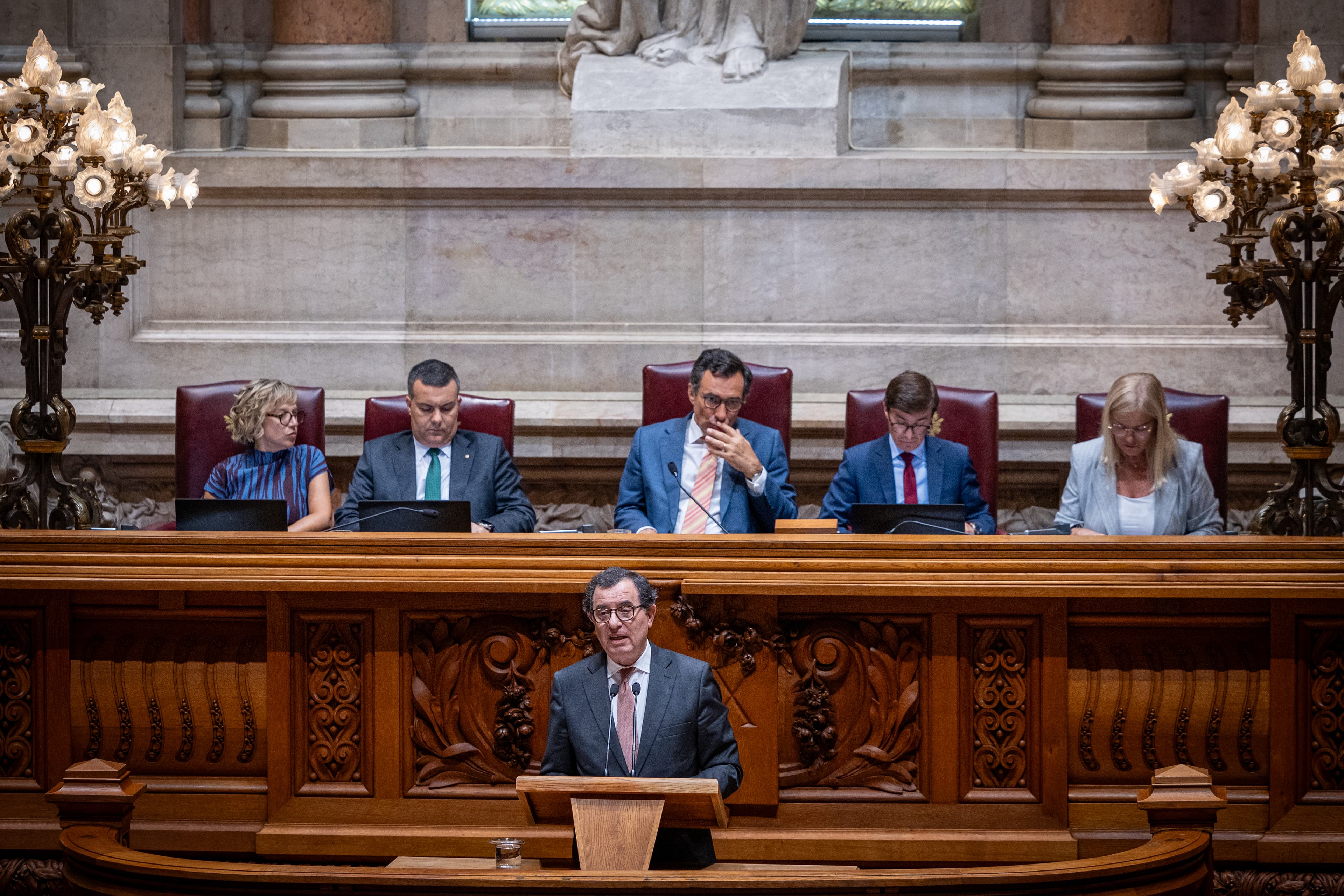Ministro da Economia e da Coesão Territorial, Manuel Castro Almeida, no encerramento do debate do Estado da Nação, Assembleia da República, Lisboa, 16 julho 2026 (SGGov/ Maria Costa Lopes)