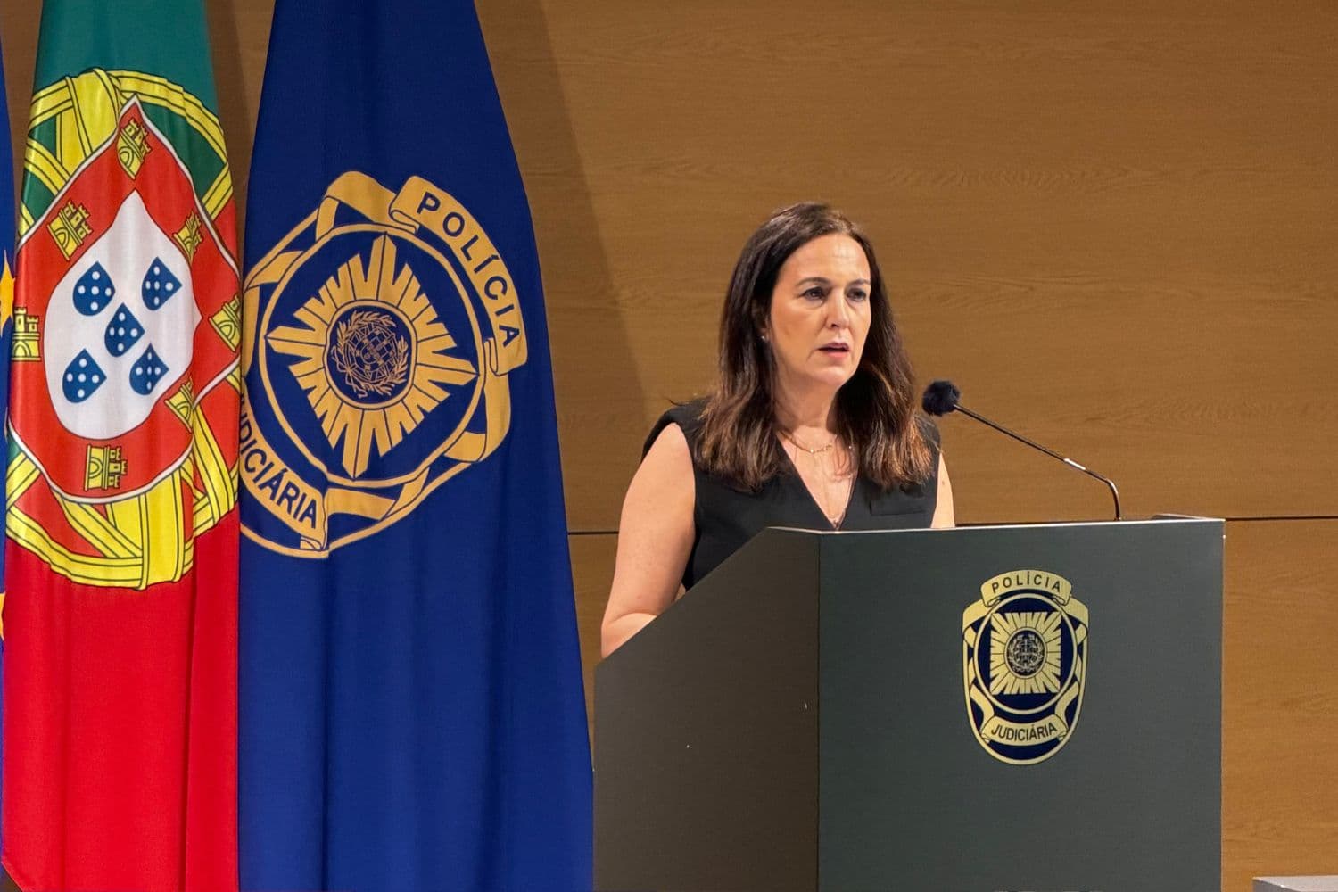 Ministra da Justiça na cerimónia de tomada de posse dos 127 novos inspetores da Polícia Judiciária, do 47.º Curso de Formação de Inspetores. Lisboa 10 de agosto 2026 (MJ)