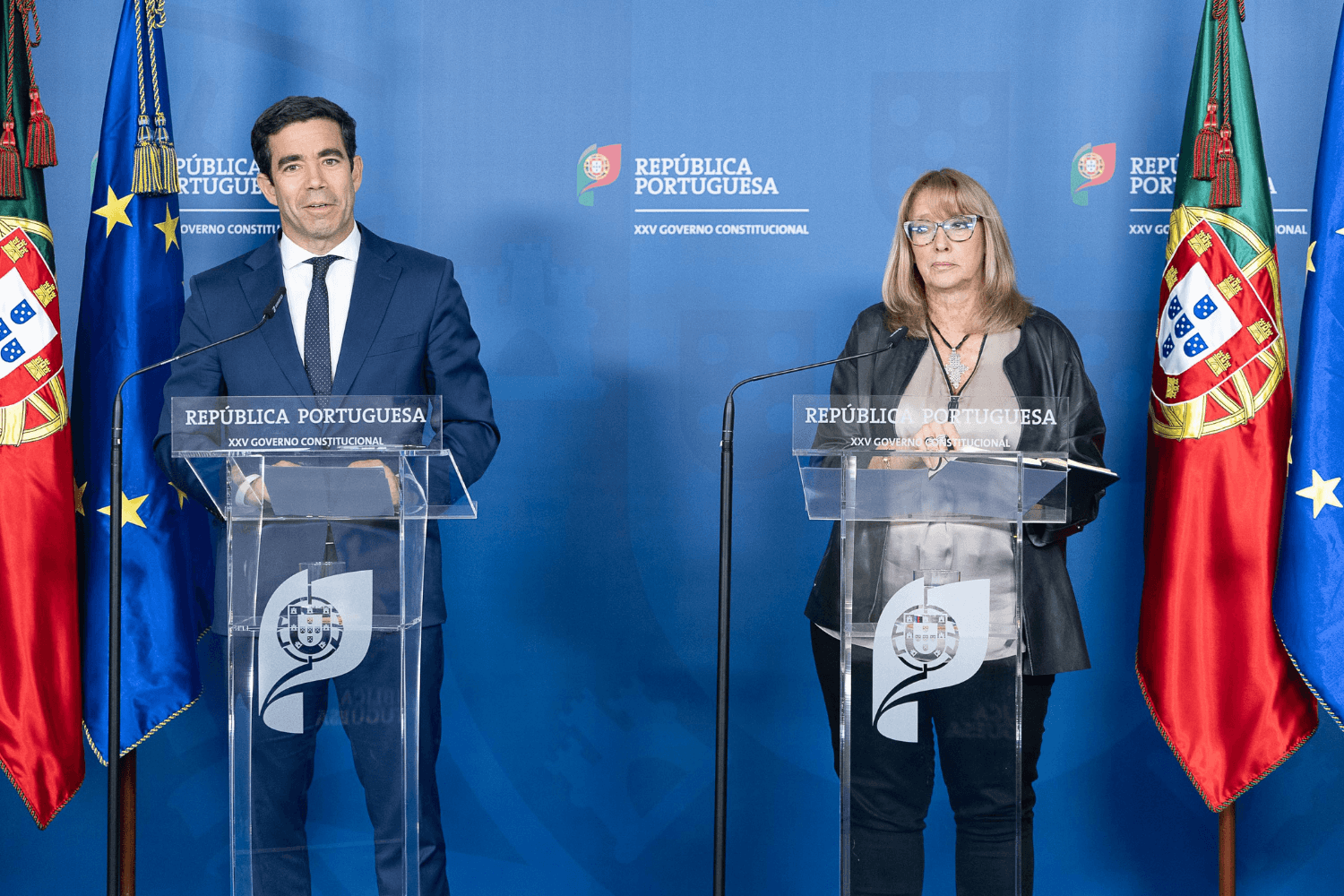 Ministro da Presidência, António Leitão Amaro acompanhado pela Ministra do Trabalho, Solidariedade e Segurança Social, Rosário Palma Ramalho, na conferência de imprensa do Conselho de Ministros, Lisboa, 3 de junho de 2026 (João Bica)