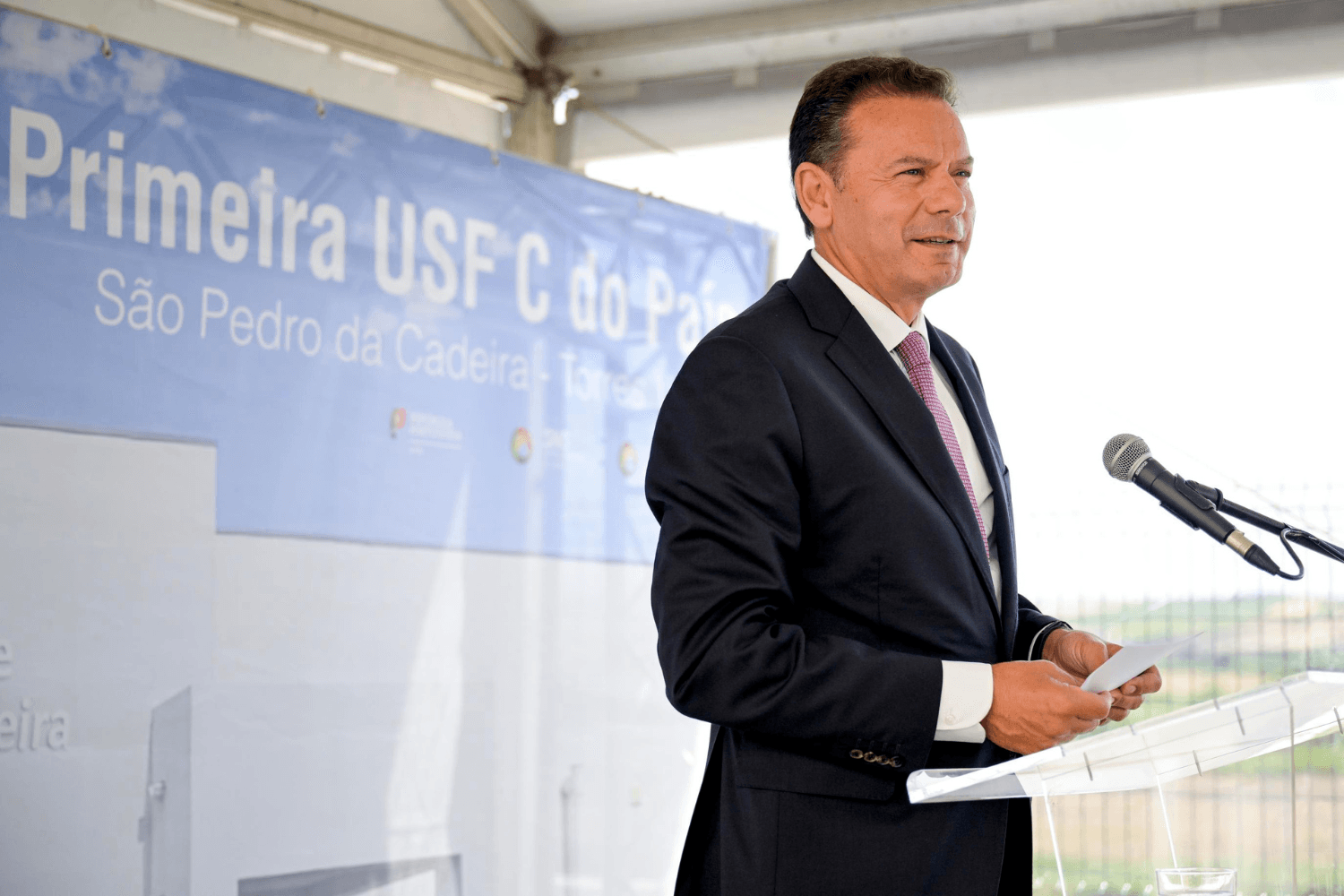 Primeiro-Ministro Luís Montenegro, na inauguração da primeira Unidade de Saúde Familiar Modelo C em São Pedro da Cadeira, Torres Vedras, 4 de agosto de 2026 (Gonçalo Borges Dias)