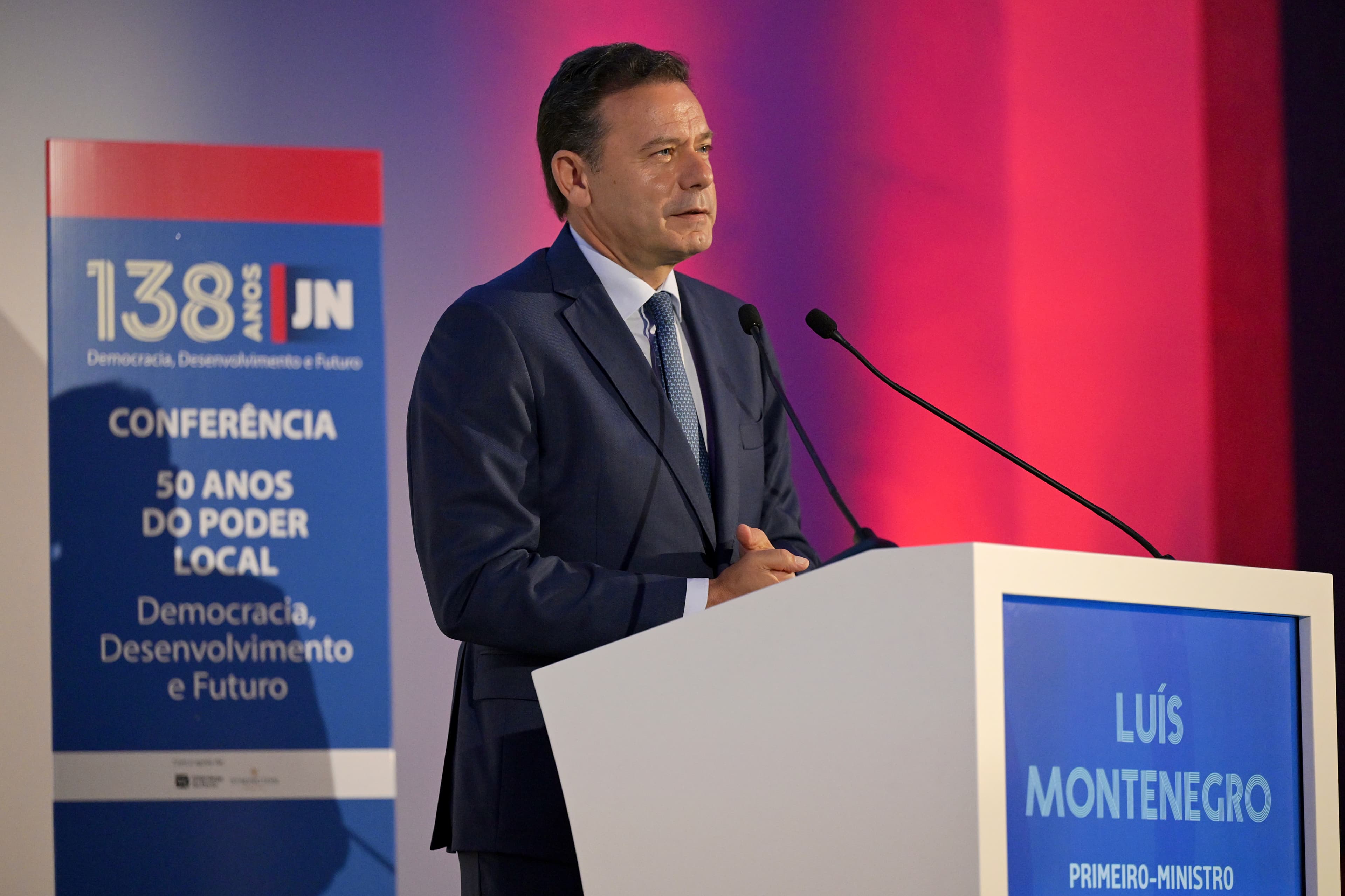 Primeiro-Ministro, Luis Montenegro, na abertura da Conferência dos 138 anos do Jornal de Notícias, 2 junho 2026 (Gonçalo Borges Dias/GPM)