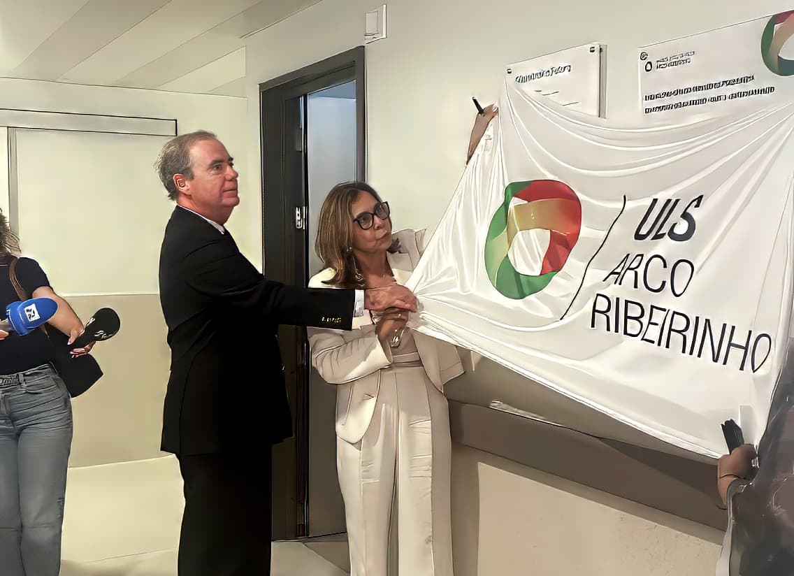 A Ministra da Saúde, Ana Paula Martins, inaugurou, a 20 de maio, a Unidade de Internamento de Psiquiatria da Unidade Local de Saúde do Arco Ribeirinho, no Hospital de Nossa Senhora do Rosário, no Barreiro.