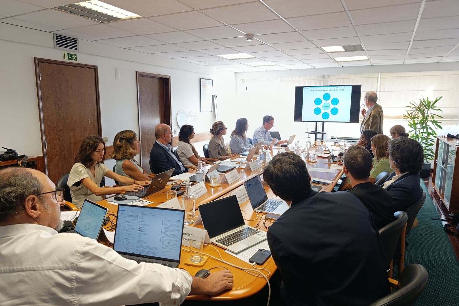 A convite de Portugal, os peritos da OMS Europa estão a reunir com várias entidades para analisar as medidas adotadas nos últimos anos e avaliar o estado de implementação da reforma, Lisboa, 21 de setembro de 2026 (MS)